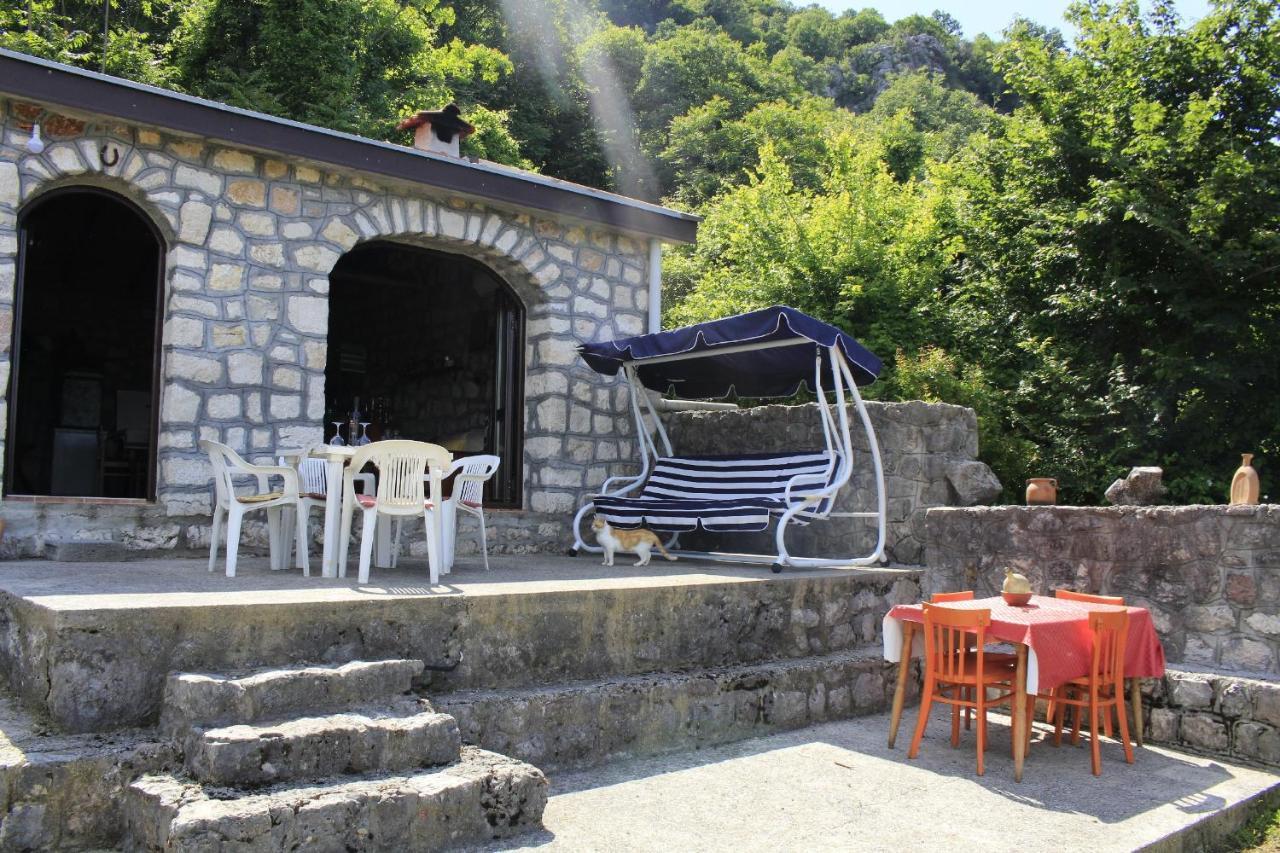Vila Rent House Orahovo Virpazar Exteriér fotografie